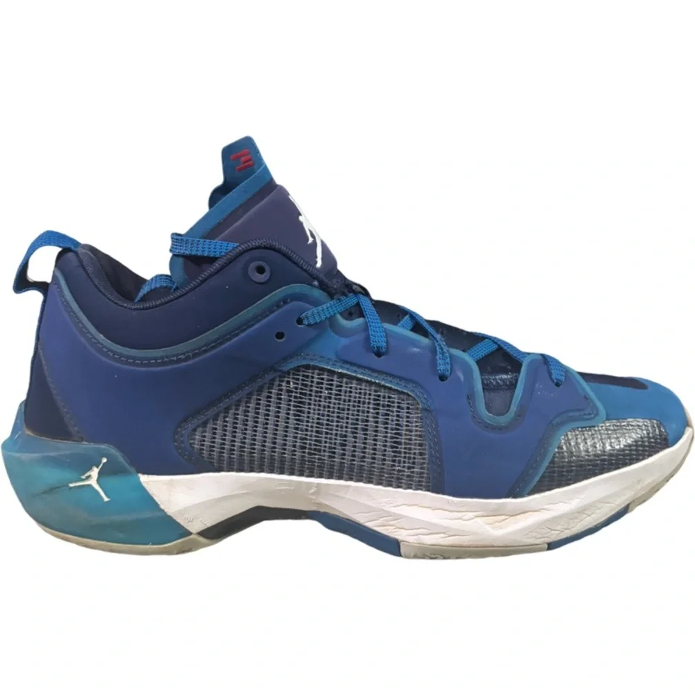 Jordan 37 XXXVII Low Fraternity Military Blue/White DV9909-401 Men’s Size 12.5